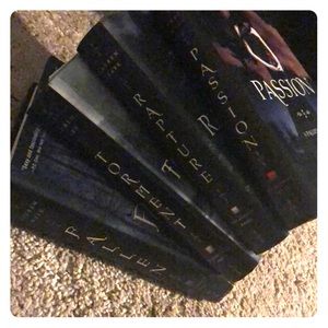 Fallen (series by Lauren Kate)